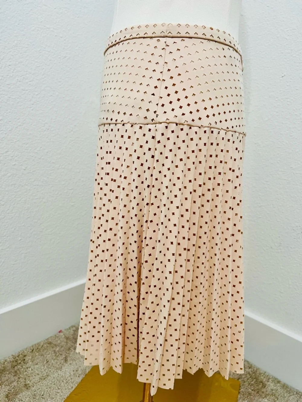 J.Crew Blush Pink Laser Cut Pleated Perforated A-Line Mini Preppy Chic Skirt 2